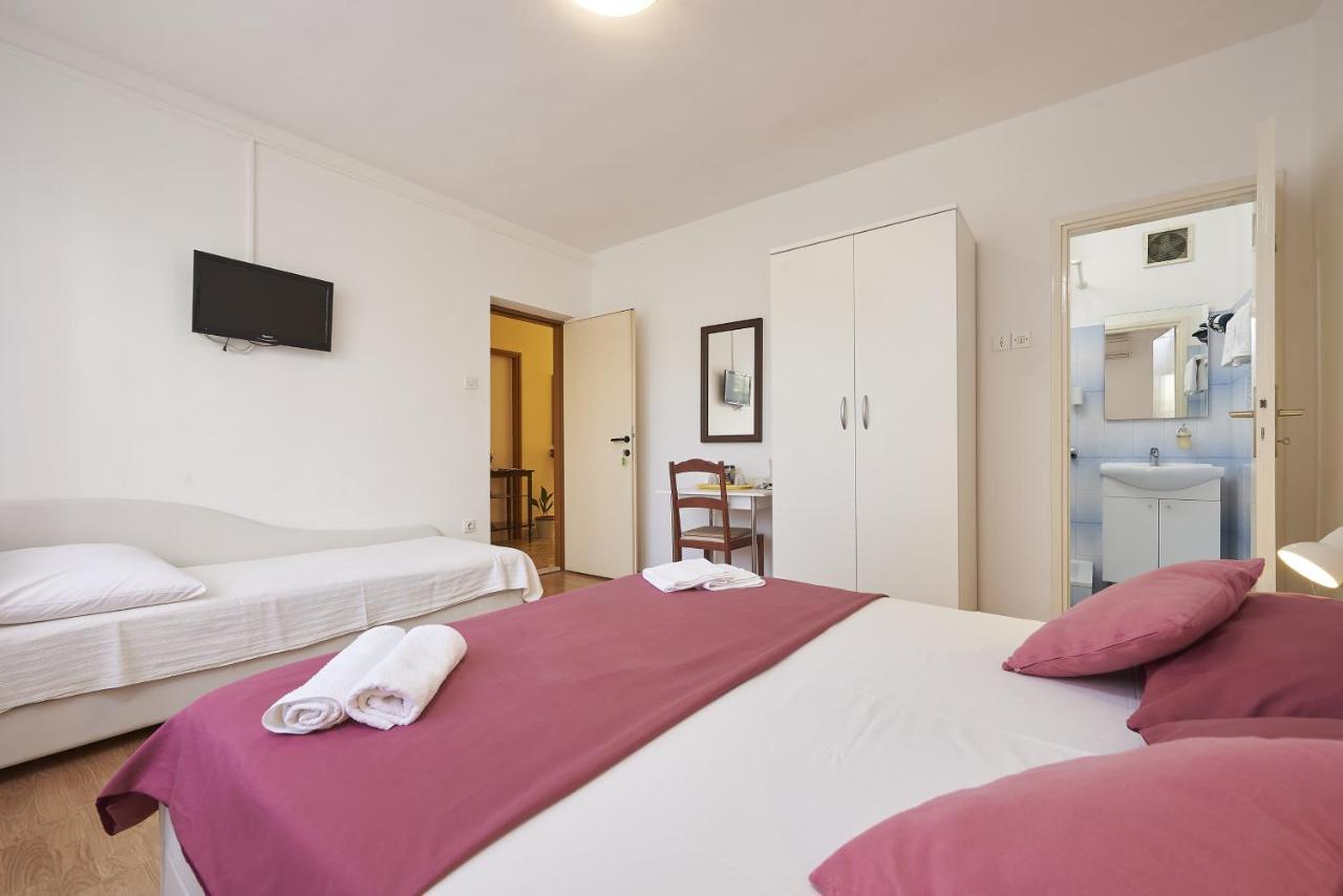 Triple Room Trogir 13102B Extérieur photo